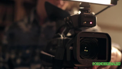 Девочка мастурбирует на камеру